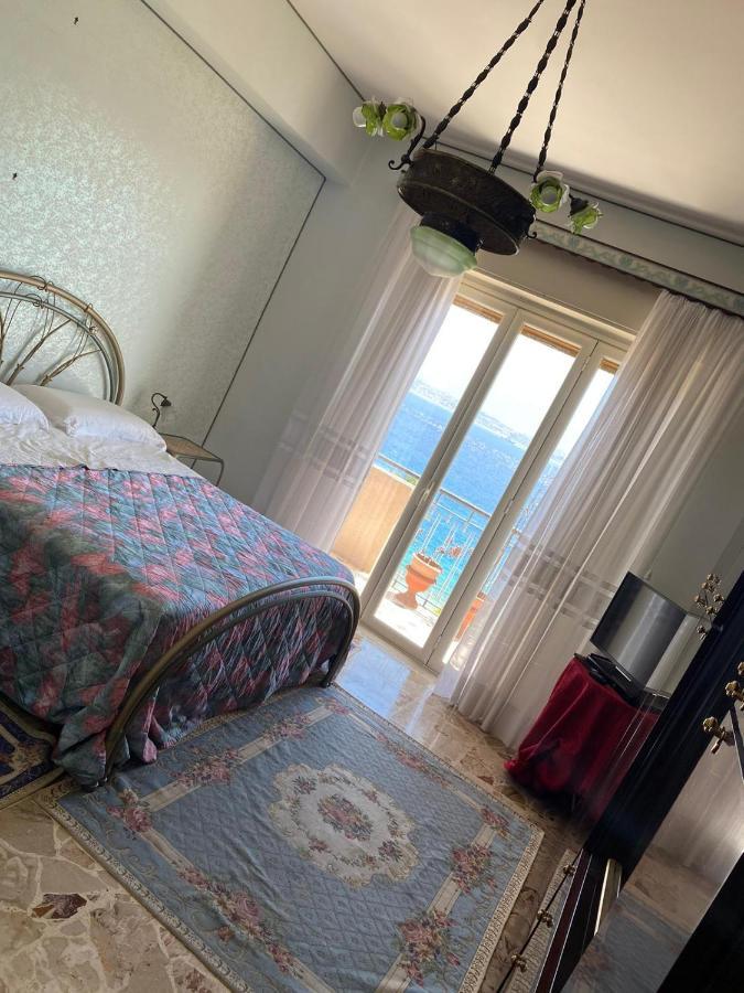 La Finestra Sullo Stretto Apartment Месина Екстериор снимка